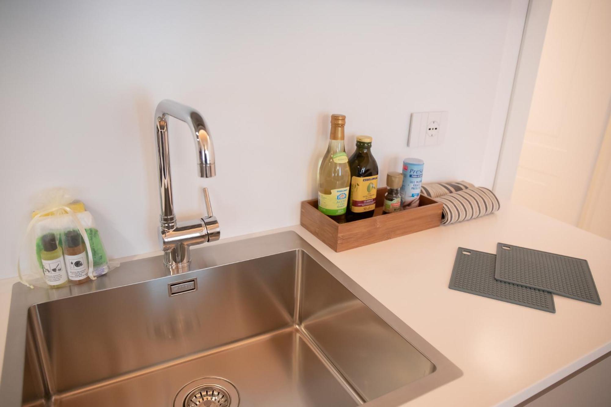 Amendola City View Apartments Suite Romantica โกโม ภายนอก รูปภาพ