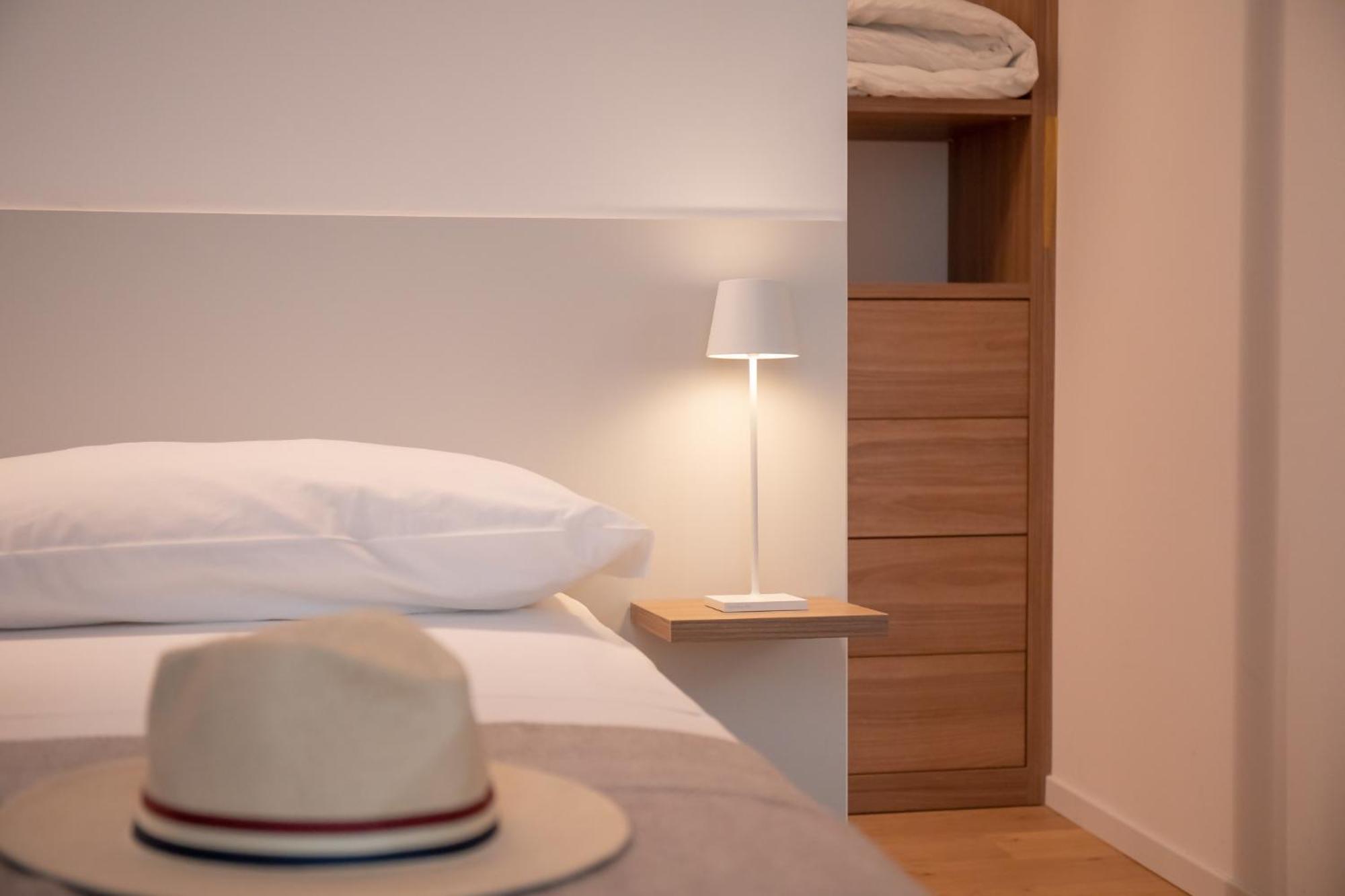 Amendola City View Apartments Suite Romantica โกโม ภายนอก รูปภาพ